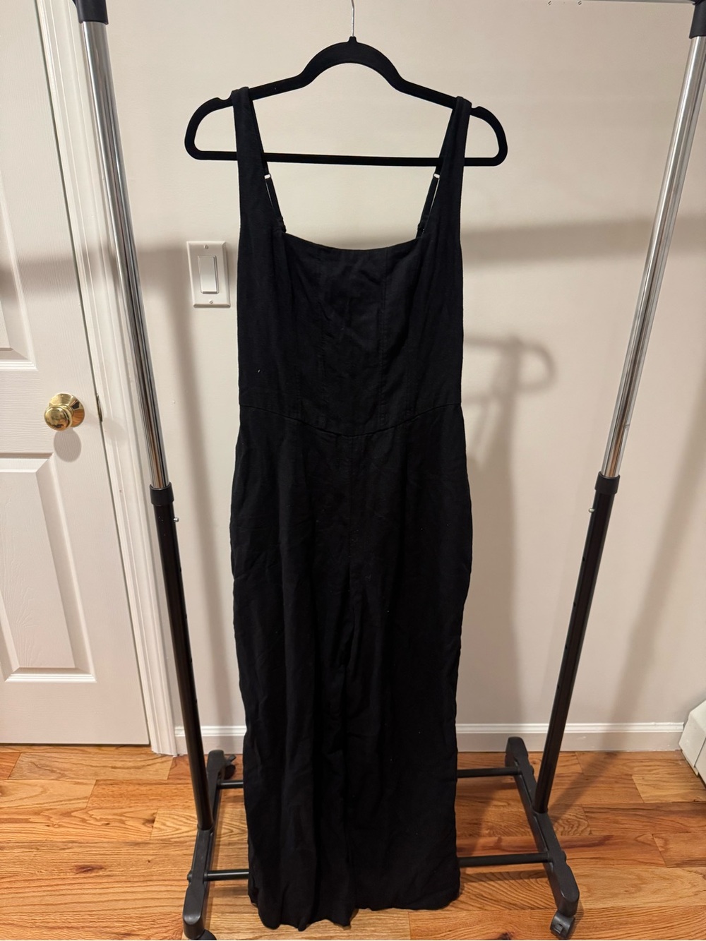 NWT Abercrombie & Fitch Black Linen Jumpsuit | Size Medium | Smocked Bodice